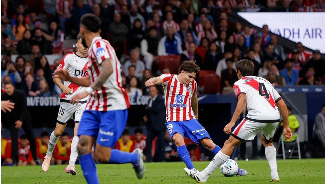 马德里竞技绝杀AC米兰,阿尔瓦雷斯完成帽子戏法 马德里竞技绝杀AC米兰,阿尔瓦雷斯完成帽子戏法